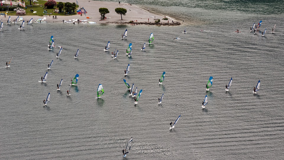 obóz windsurfingowy dla dzieci i młodzieży